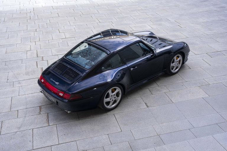 Porsche 993 Carrera 4S