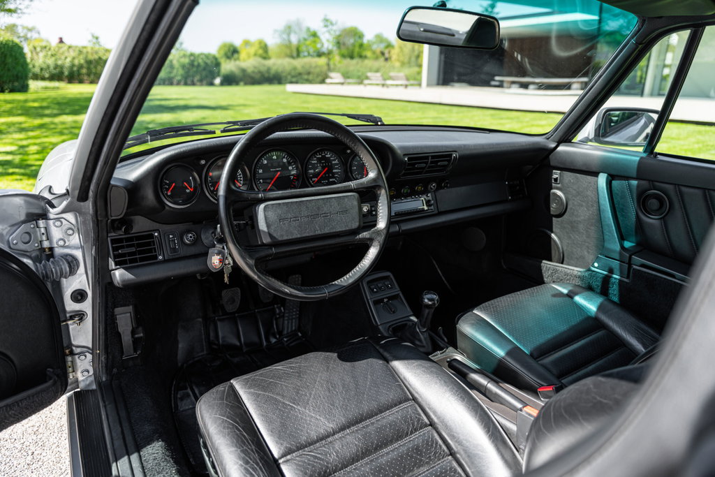 Porsche 964 Carrera 2