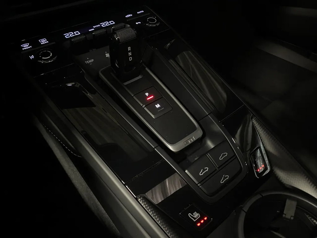 Porsche 992.2 Carrera GTS