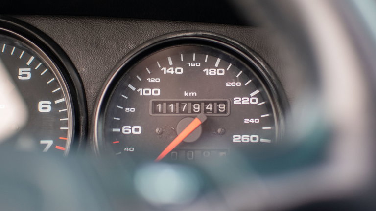 Porsche 964 Carrera 4