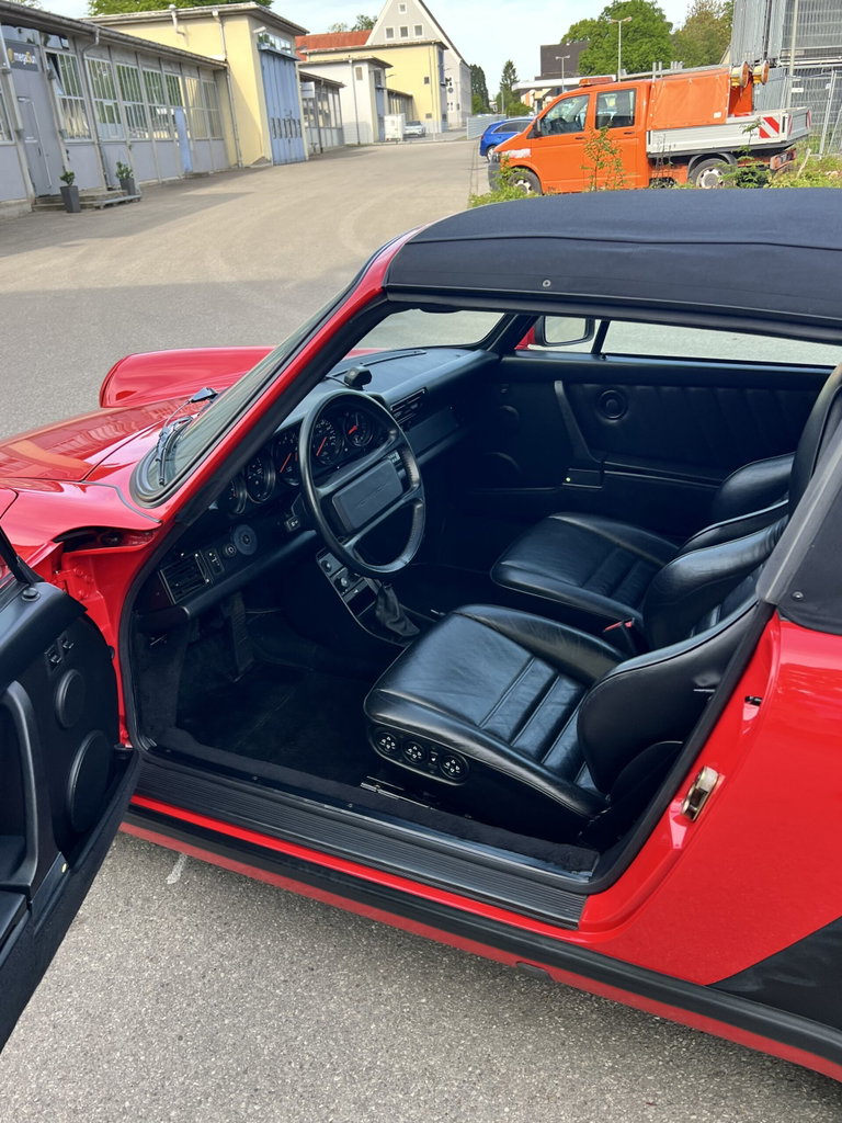 Porsche 911 Carrera 3.2
