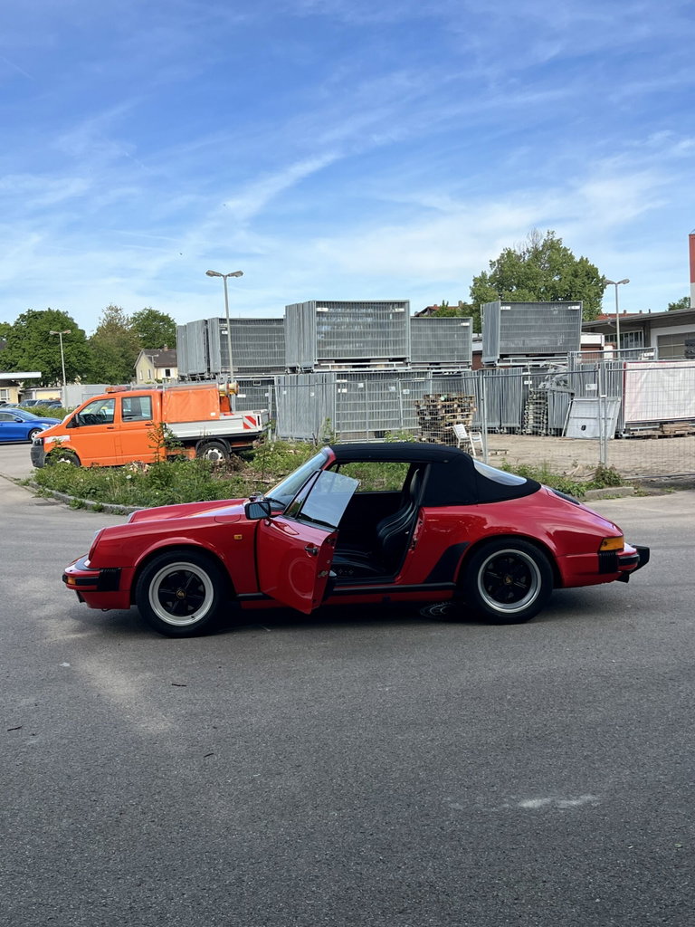 Porsche 911 Carrera 3.2