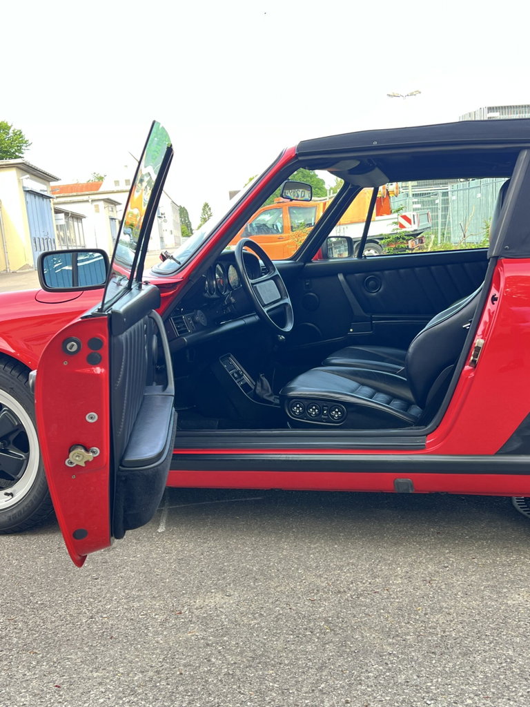 Porsche 911 Carrera 3.2