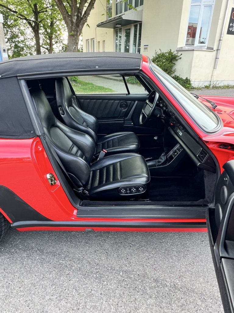 Porsche 911 Carrera 3.2