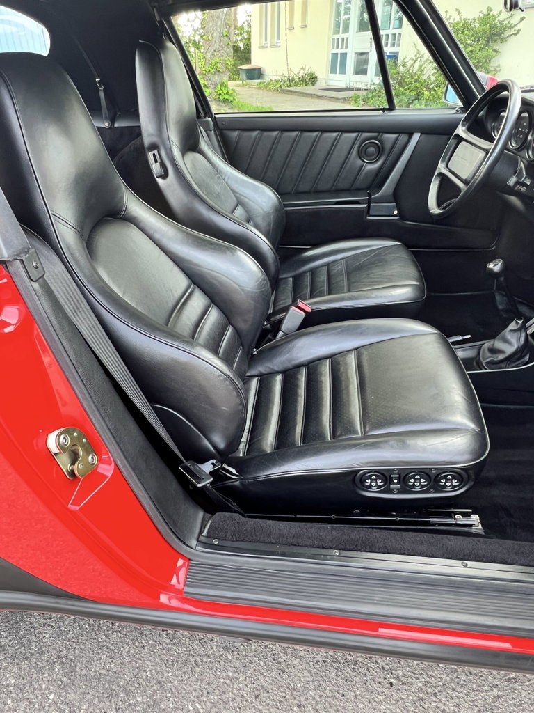 Porsche 911 Carrera 3.2
