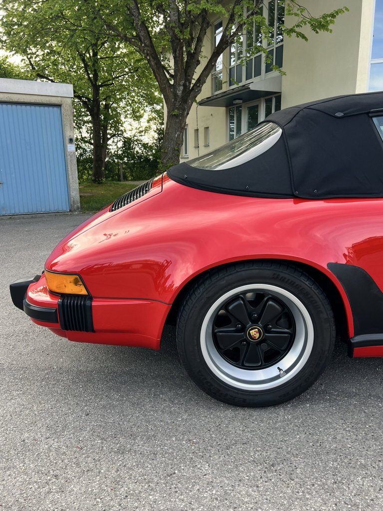 Porsche 911 Carrera 3.2