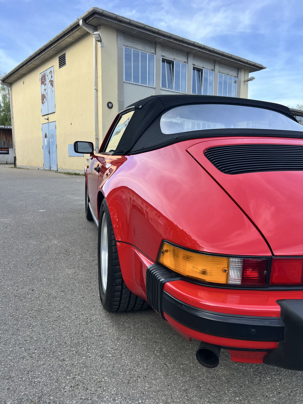 Porsche 911 Carrera 3.2