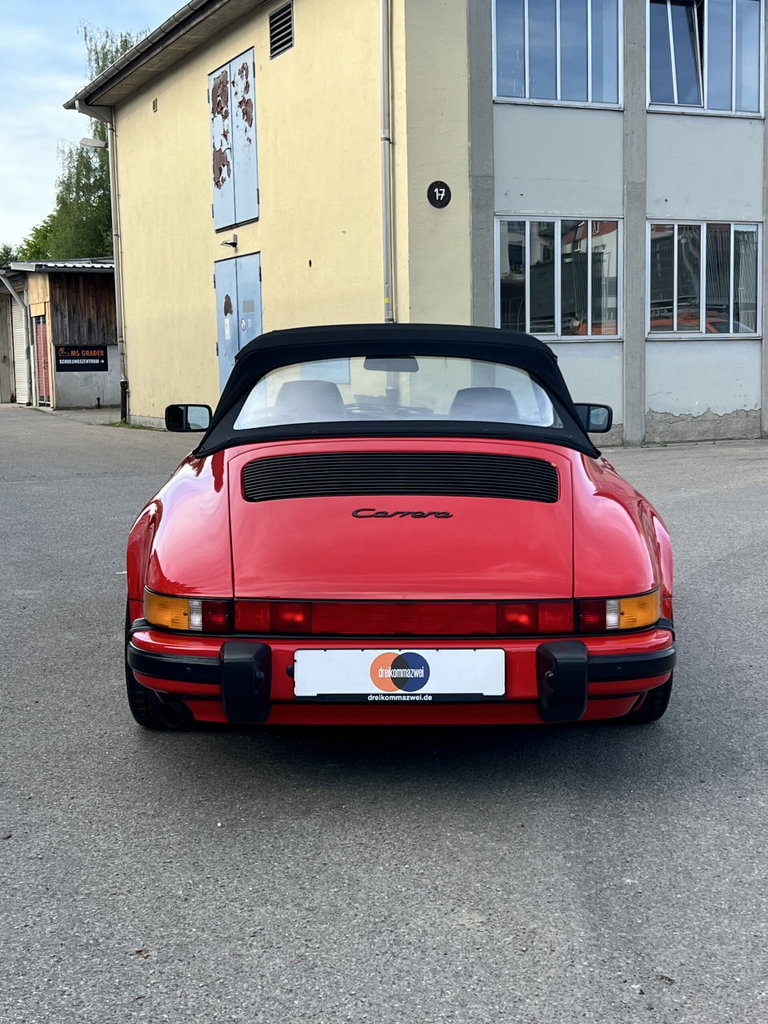Porsche 911 Carrera 3.2