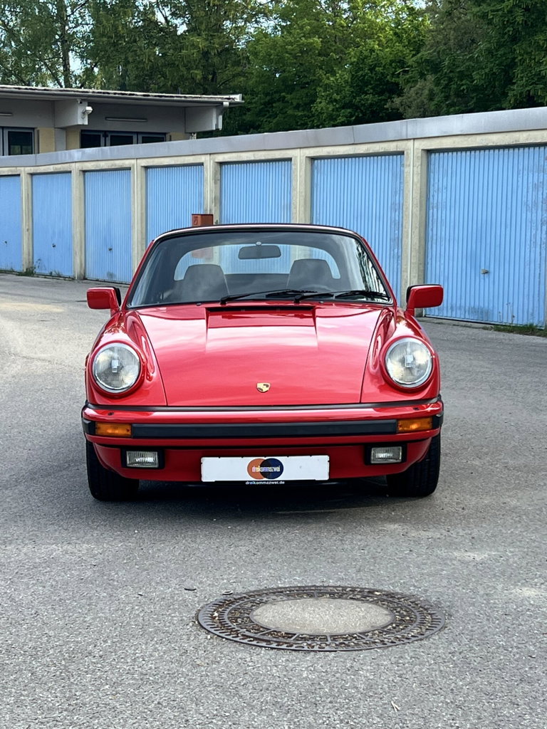 Porsche 911 Carrera 3.2