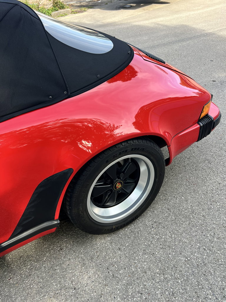 Porsche 911 Carrera 3.2