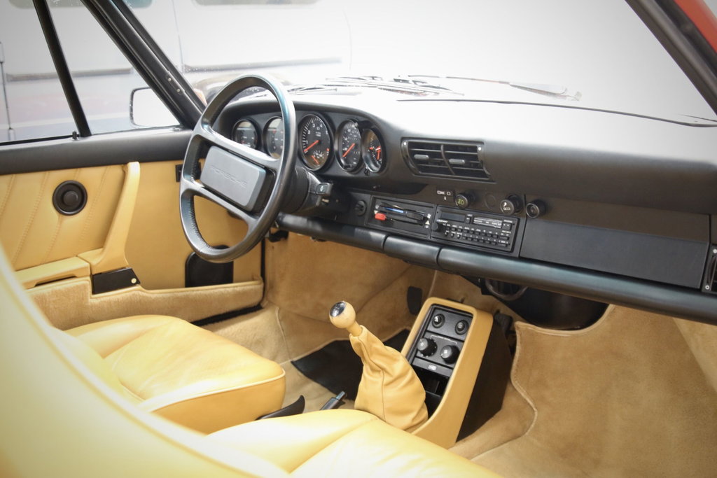 Porsche 911 Turbo 3.3 (US)