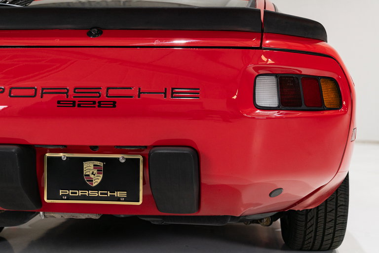 Porsche 928 S