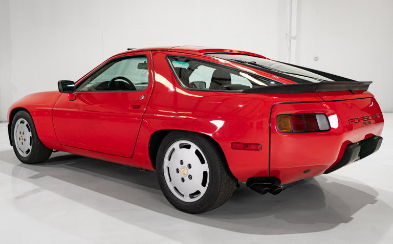Porsche 928 S