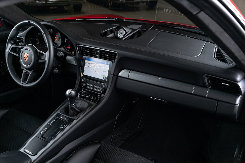Porsche 991.2 GT3 Touring
