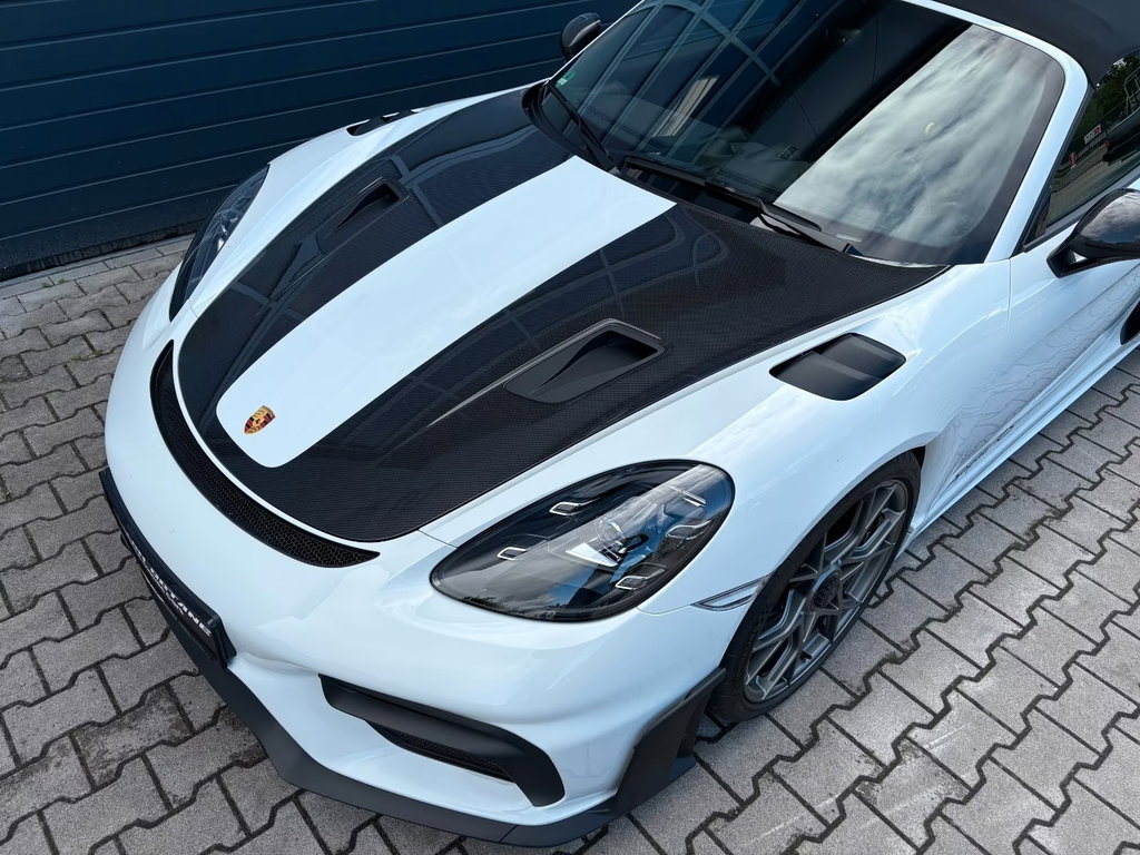 Porsche 718 Spyder RS