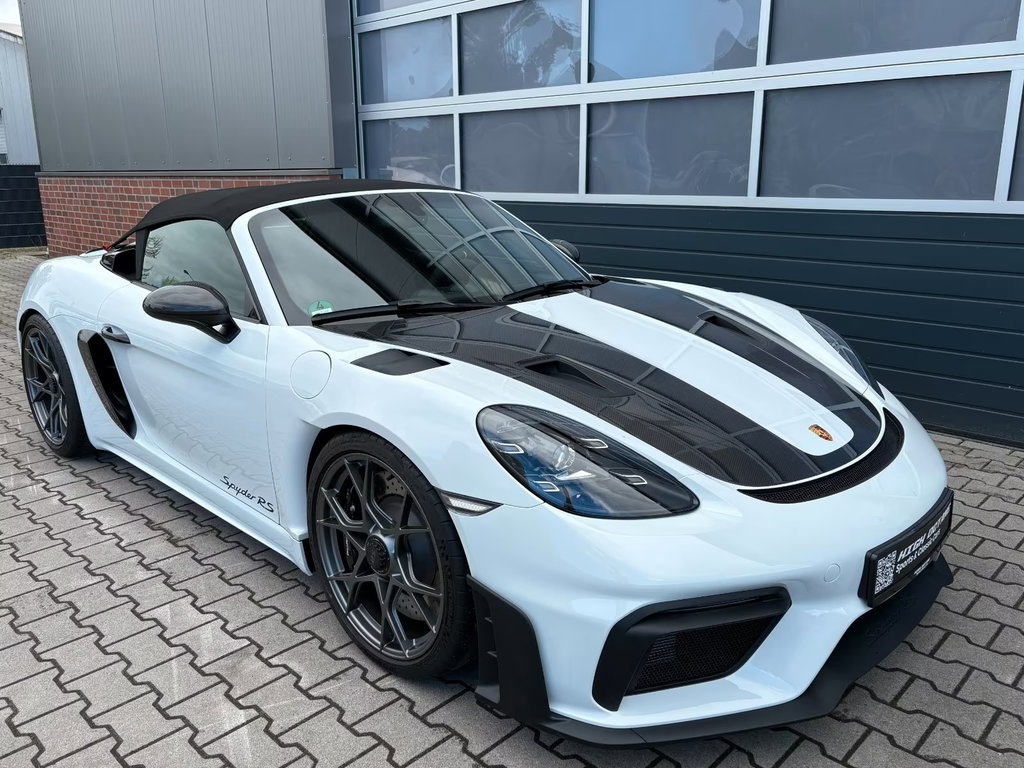 Porsche 718 Spyder RS