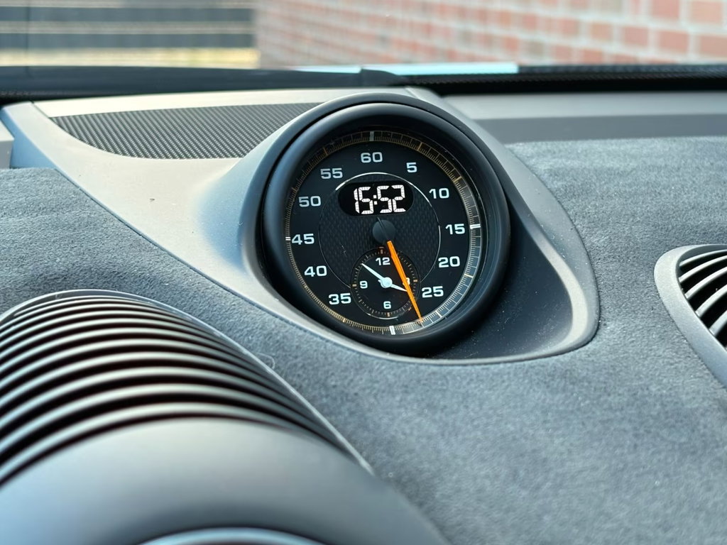 Porsche 718 Spyder RS