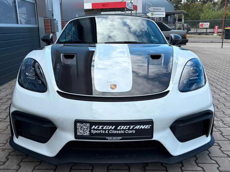 Porsche 718 Spyder RS