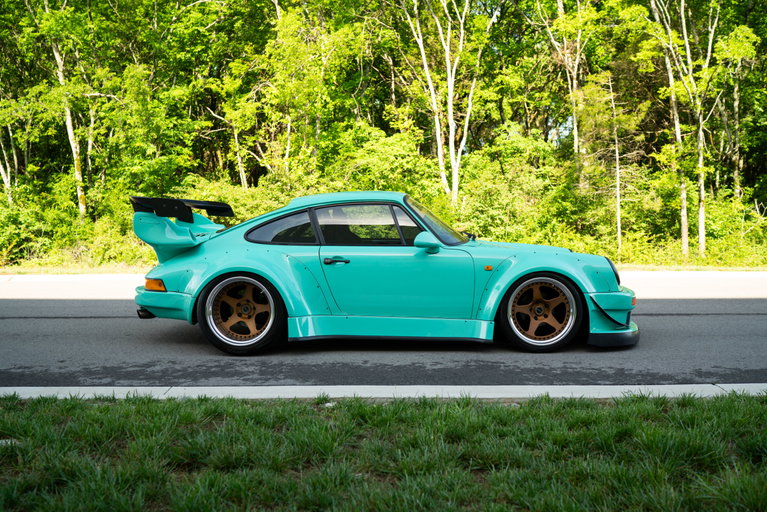 Porsche 911 by RWB