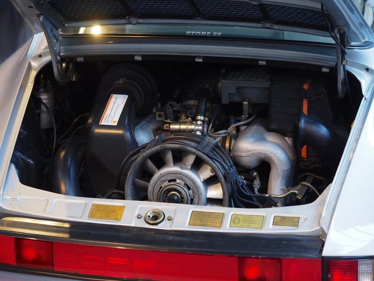 Porsche 911 Carrera 3.2