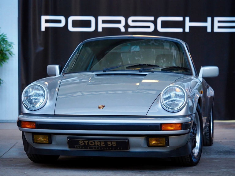 Porsche 911 Carrera 3.2