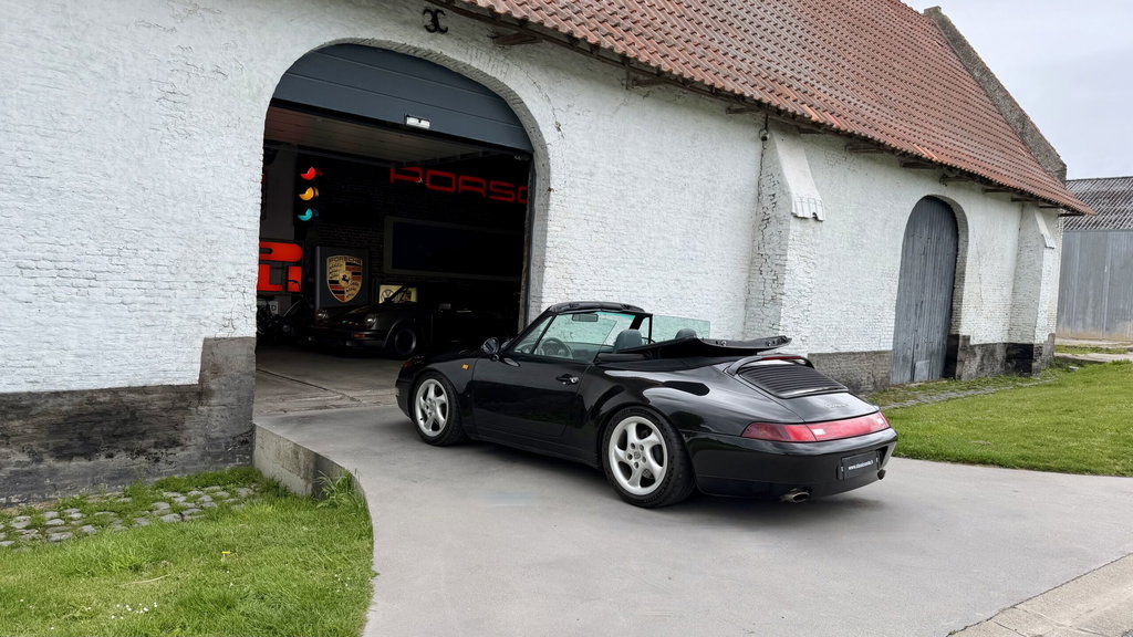 Porsche 993 Carrera 4