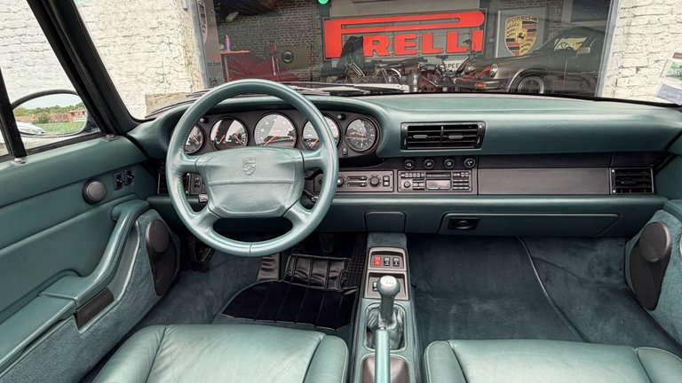 Porsche 993 Carrera 4
