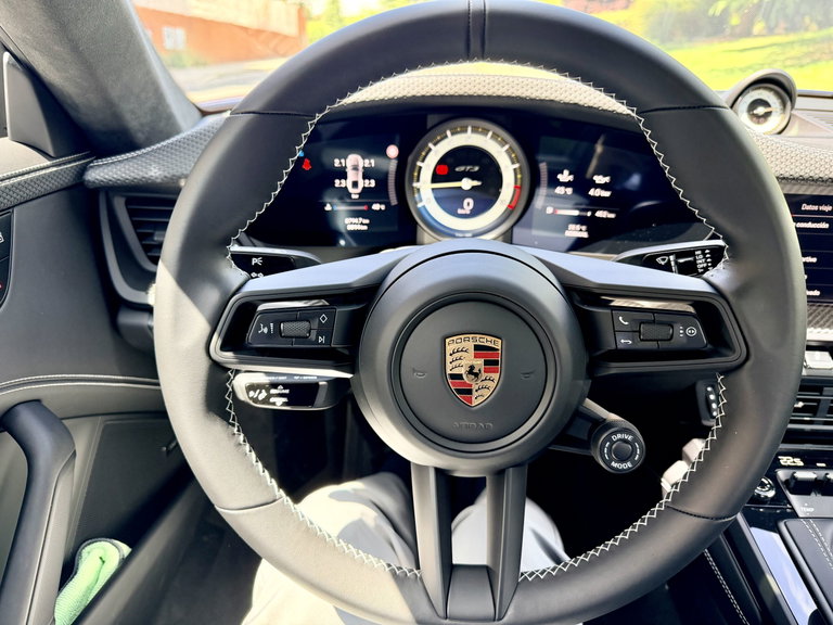Porsche 992 GT3 Touring