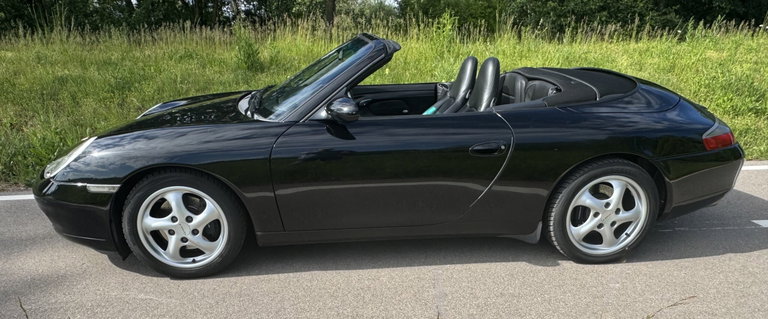 Porsche 996 Carrera 4