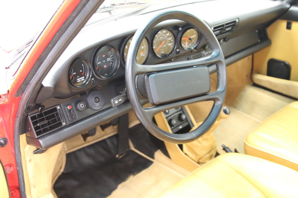 Porsche 911 Turbo 3.3 (US)