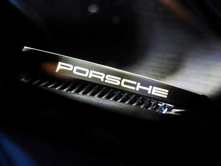 Porsche 992.2 Carrera 4 GTS