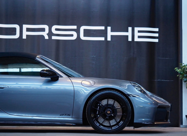 Porsche 992.2 Carrera 4 GTS