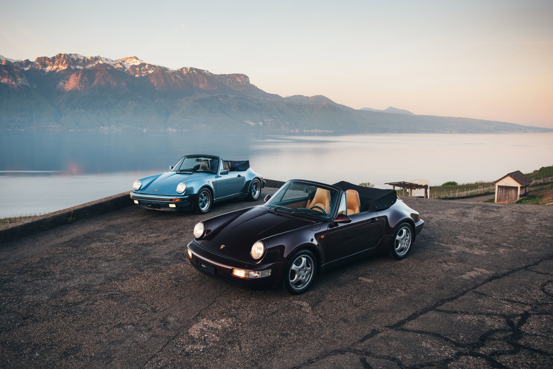 Two WTL Cabriolets in L999 special-order colours – Icons among themselves