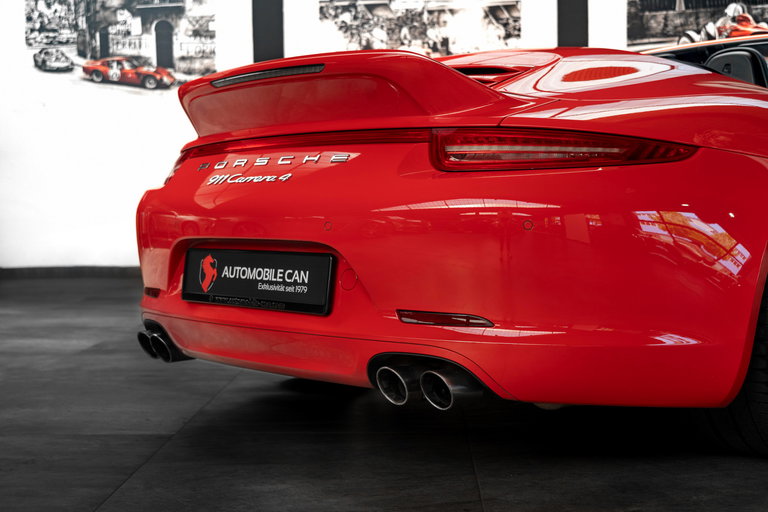 Porsche 991 Carrera 4