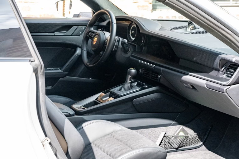 Porsche 992 GT3 Touring