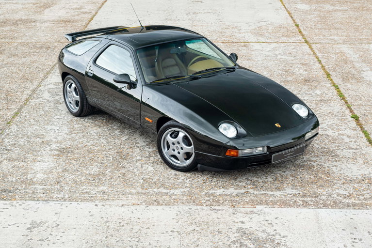 Porsche 928 GTS