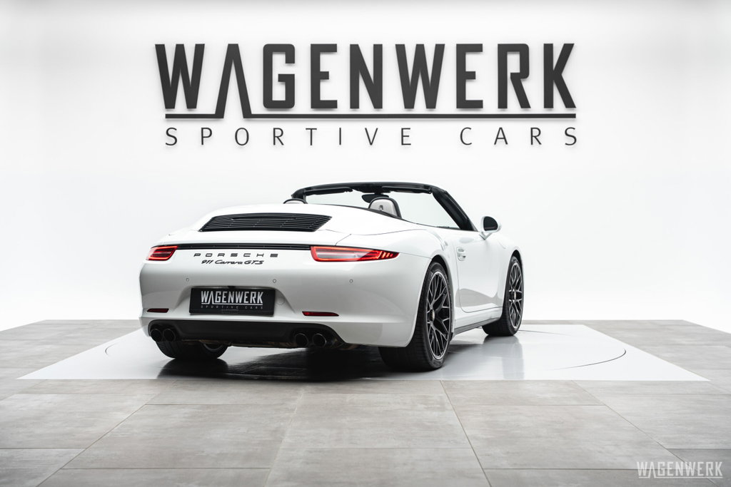 Porsche 991 Carrera GTS