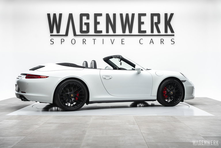 Porsche 991 Carrera GTS