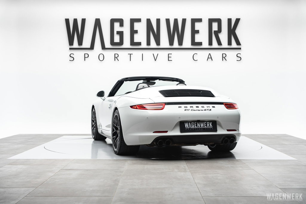 Porsche 991 Carrera GTS