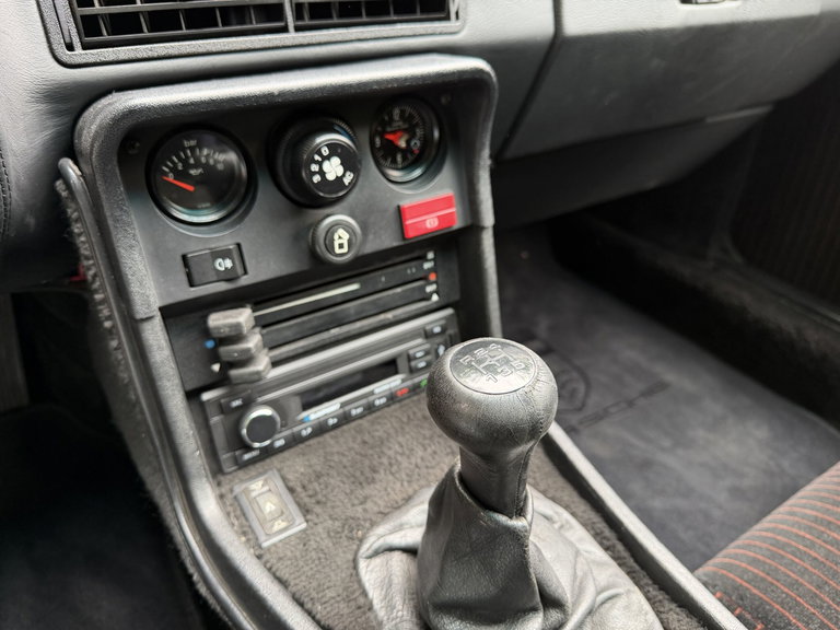 Porsche 924 Carrera GT