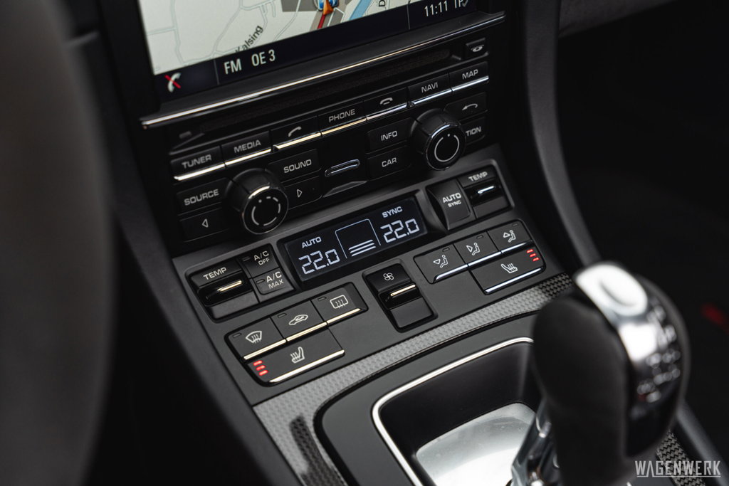 Porsche 991 Carrera GTS