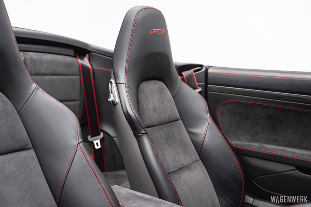 Porsche 991 Carrera GTS