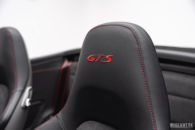 Porsche 991 Carrera GTS