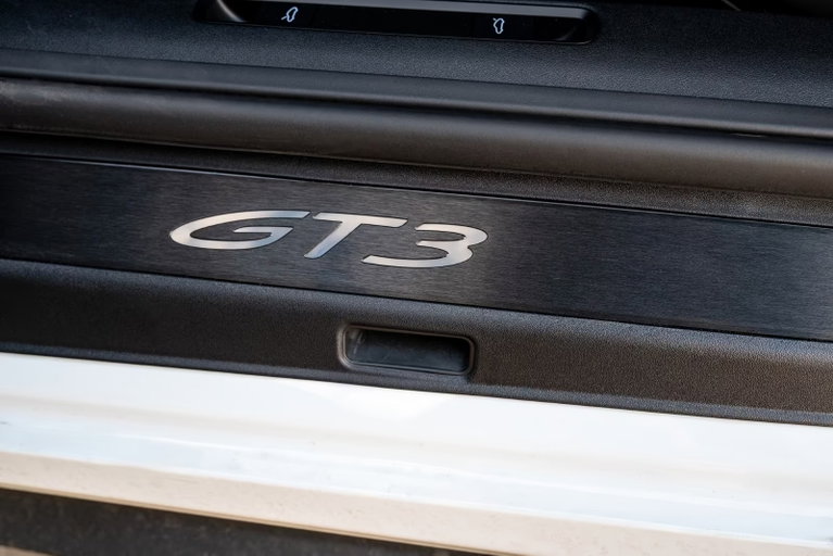 Porsche 992 GT3 Touring