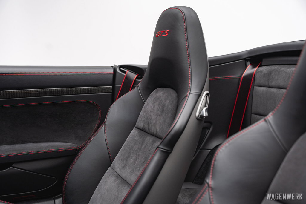 Porsche 991 Carrera GTS