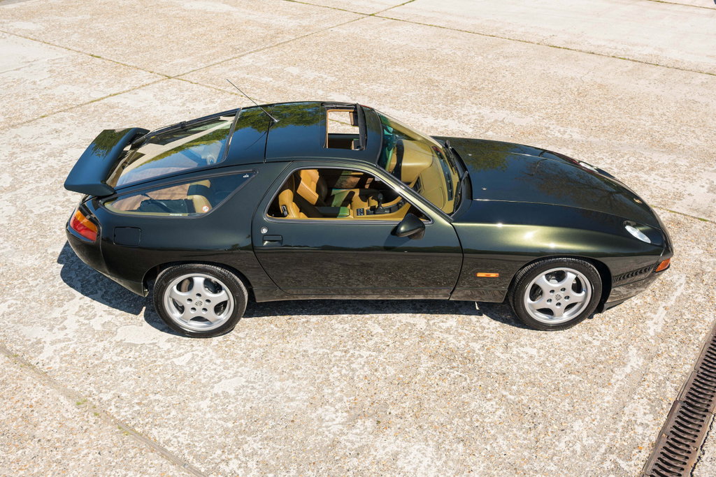 Porsche 928 GTS