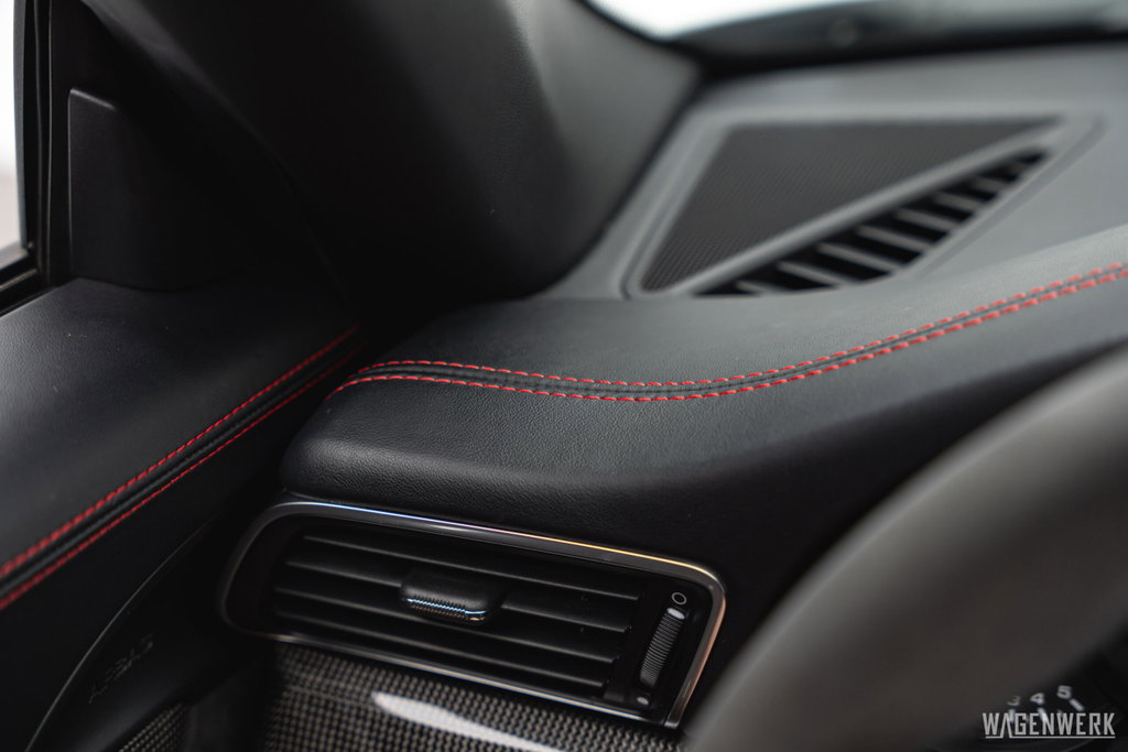 Porsche 991 Carrera GTS