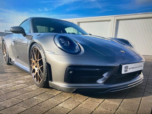 Porsche 992 Carrera GTS