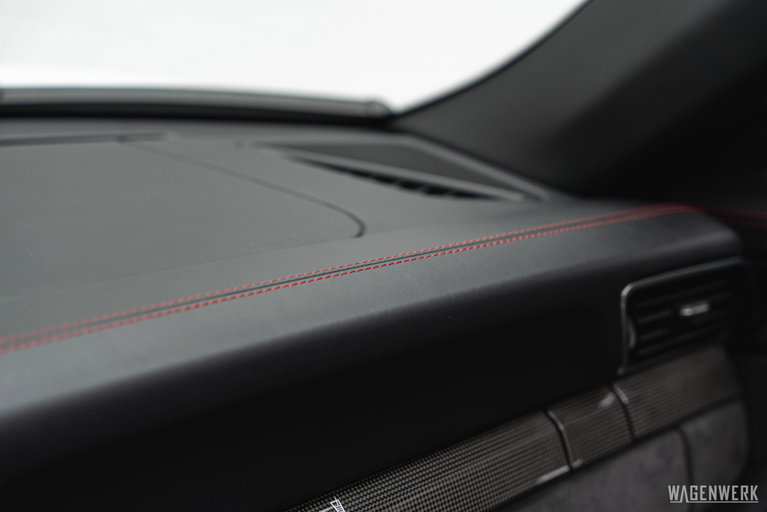 Porsche 991 Carrera GTS