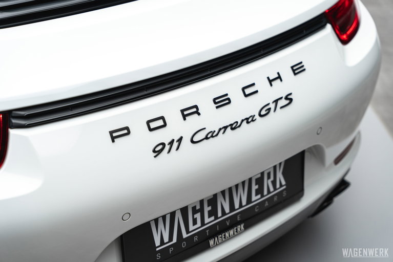 Porsche 991 Carrera GTS
